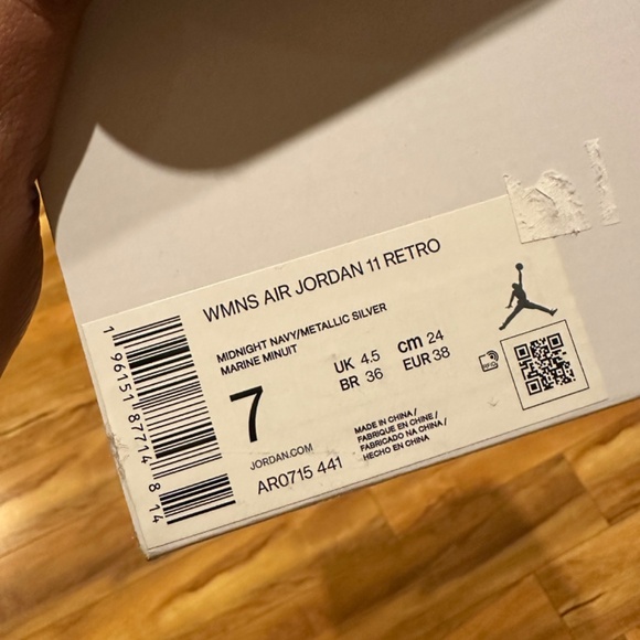 Nike Air Jordan 11 | Size 7 | Euro 38 | Midnight Navy / Metallic Silver - Picture 12 of 12